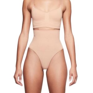 SKIMS Core control thong size xxs/xs sand